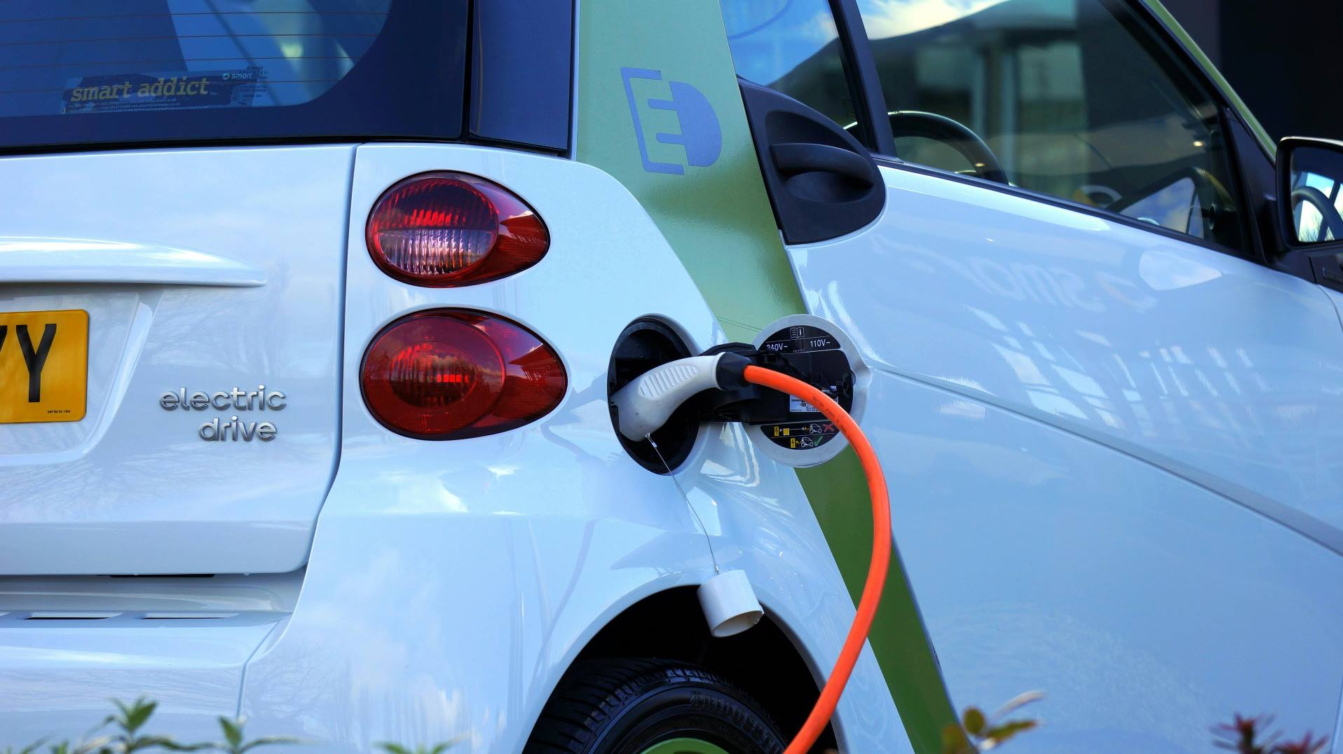 Top 10 Countries in Electric Vehicle Production for 2025
