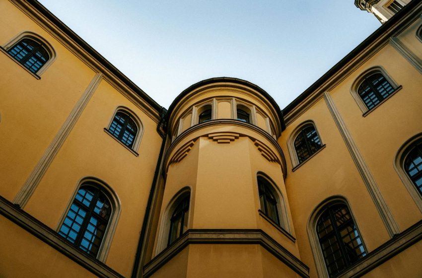  Top 10 Countries Leading Facade Materials Production in 2025