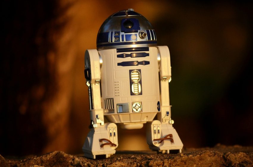  Top 10 industries by robot density