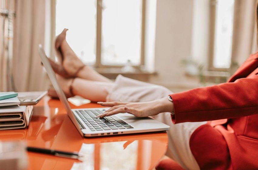  Top 10 Countries by Labor Productivity