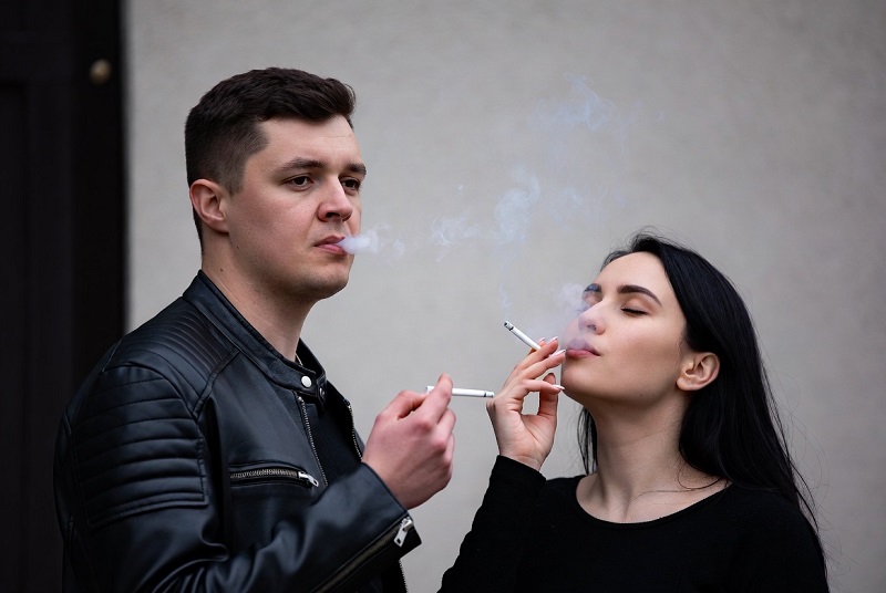 Top 100 Countries by Adult Smoking Prevalence (%), 2025