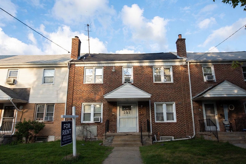 Top 50 U.S. States by Rent Burden (Rent-to-Income %), 2025